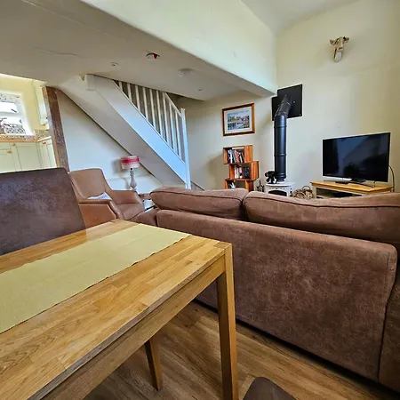 Pinfold Cottage, Tosside, Gisburn Forest * Tosside