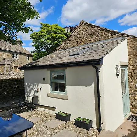Pinfold Cottage, Tosside, Gisburn Forest